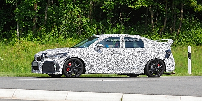 Yeni nesil 2022 Honda Civic Type-R, kamuflajlı olarak yakalandı.